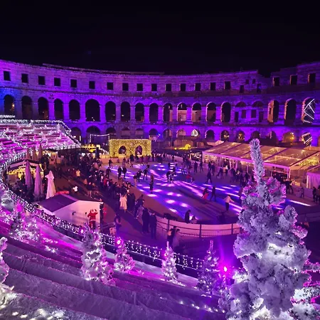 Diana,free Parking Pula